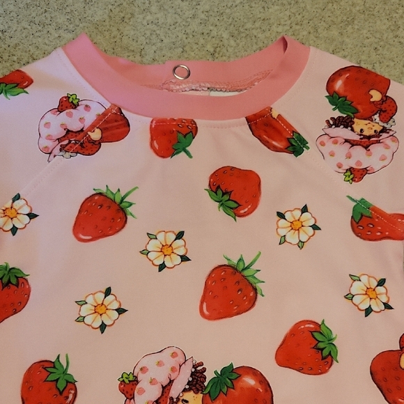 Strawberry Shortcake Pink Rashguard SIZE 6-9 Months - Picture 3 of 8